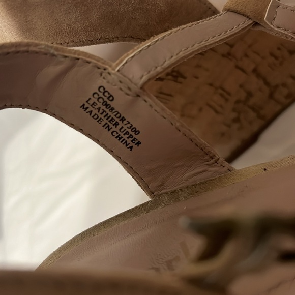 Shoes wedges,Charles David brand,beige, upper leather, 6 1/2 M - Picture 3 of 6